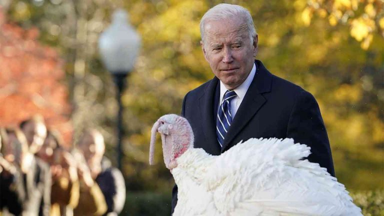 Biden pays tribute to ‘frontline workers’ and military service members on Thanksgiving