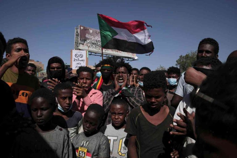 Sudan’s political unrest continues despite a temporary deal to end the protests